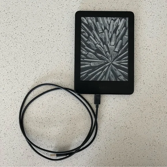 Amazon Kindle Black E-Reader 10th Gen - Picture 2 of 16